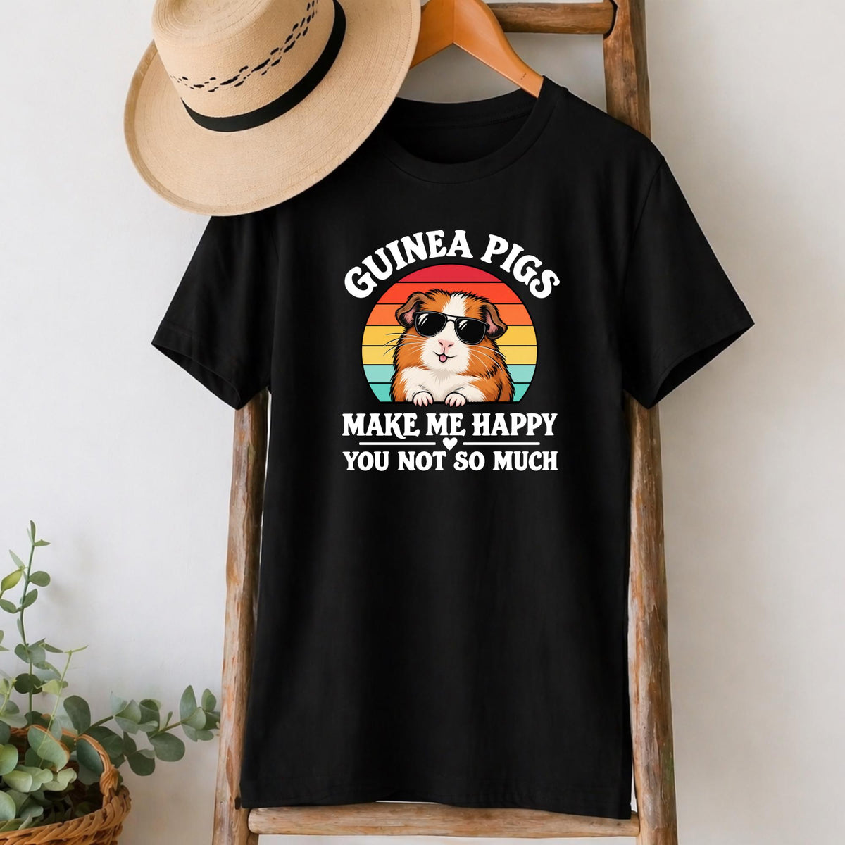 Retro Guinea Pig T-Shirt in Black