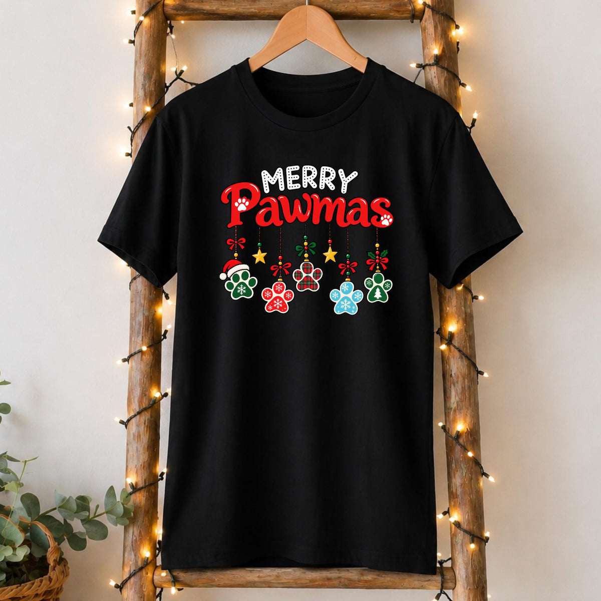 Merry Pawmas T-Shirt in Black
